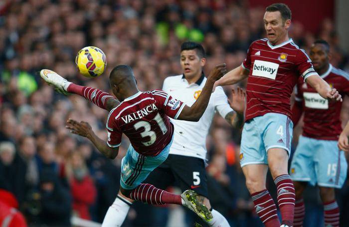 6场比赛狂砍230分！爱德华兹近6场场均命中5记三分